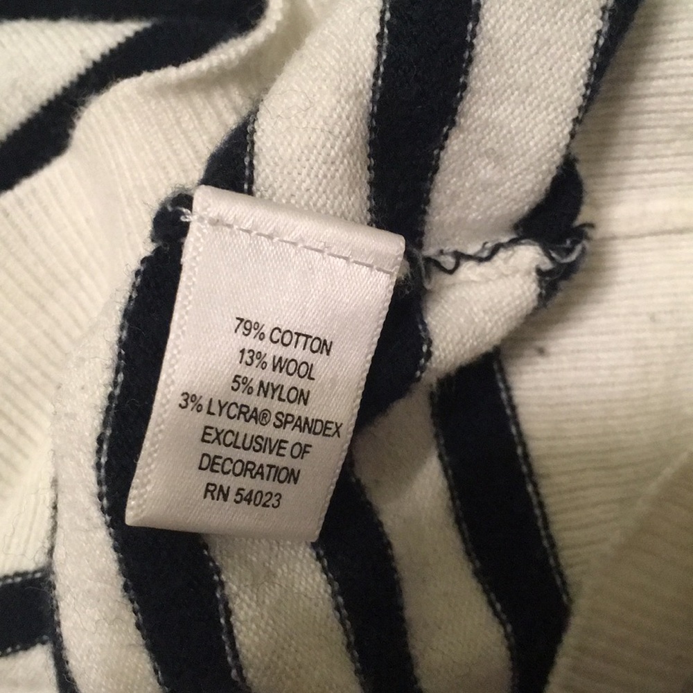 Banana Republic striped sweater - Picture 2 of 4
